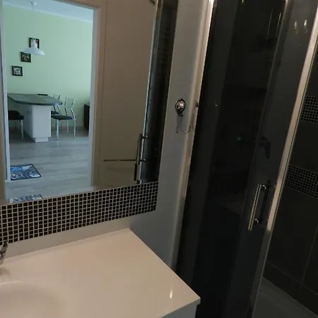 Caloroczny Blizej Morza شقة